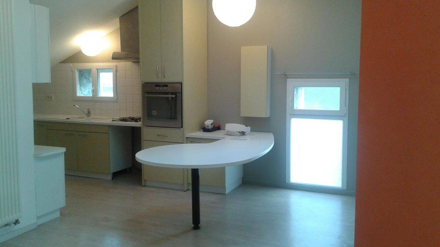 Appartement 4 pièces 81 m² · à Vif · 81 m² · 798 €
