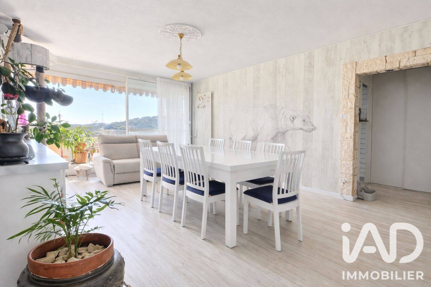 Appartement 5 pièces 98 m² · à La Valette-du-Var · 98,3 m² · 306 000 €