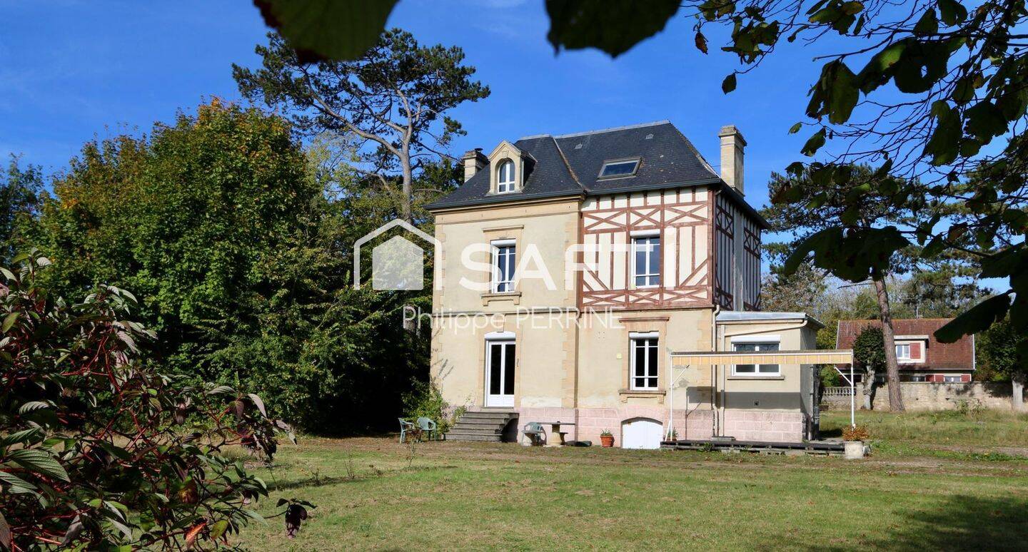 Maison 8 pièces 165 m² · à Douvres-la-Délivrande · 165 m² · 519 800 €