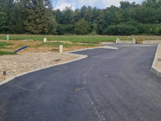 Terrain constructible viabilisé à vendre 83 000 € 569 m² de terrain Neuville-sur-Ain 01160