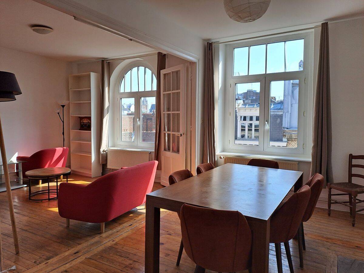 Appartement 4 pièces 102 m² · à Lille · 102 m² · 1 300 €