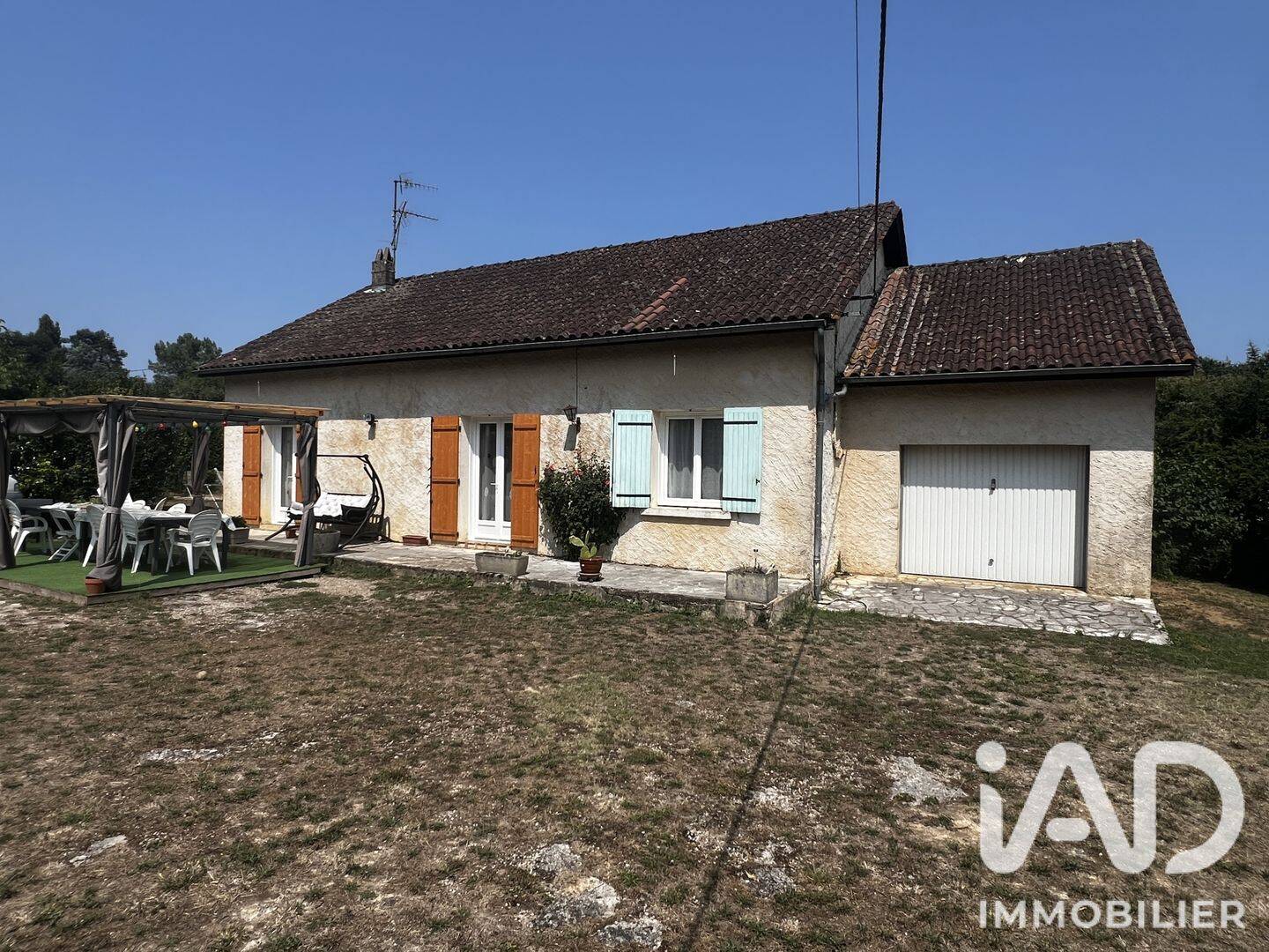 Maison 3 pièces 100 m² · à Cause-de-Clérans · 100 m² · 245 000 €