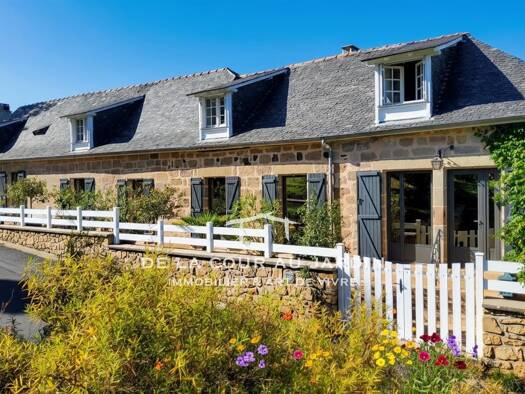 Maison à vendre 327 600 € 8 pièces 5 chambres 217 m² 3 526 m² de terrain Brignac-la-Plaine 19310