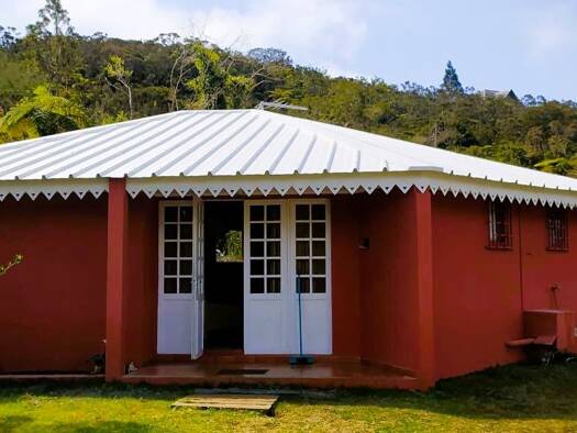 Maison à louer 790 € 2 pièces 1 chambre 50 m² 1 035 m² de terrain Le Tampon 97418