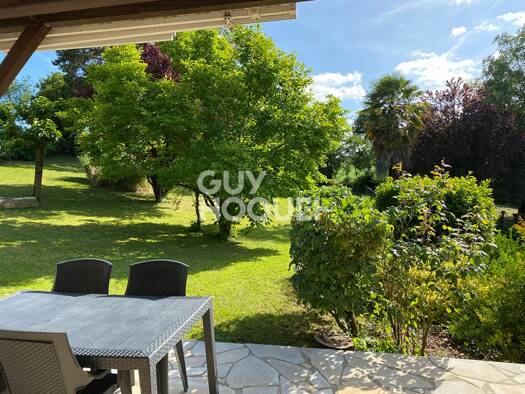 Maison à vendre 185 000 € 4 pièces 3 chambres 137 m² 1 462 m² de terrain Charzais Fontenay-le-Comte 85200