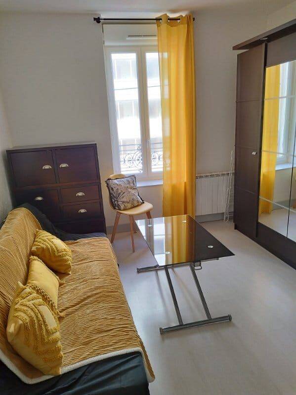 Appartement 1 pièce 36 m² · à Saint-Étienne · 36 m² · 420 €