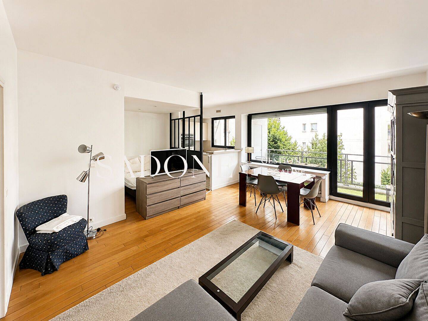Appartement 1 pièce 41 m² · à Neuilly-sur-Seine · 41 m² · 1 403 €