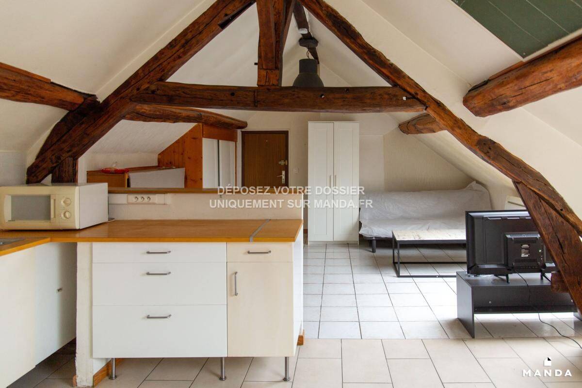 Appartement 2 pièces 28 m² · à Corbeil-Essonnes · 28 m² · 781 €