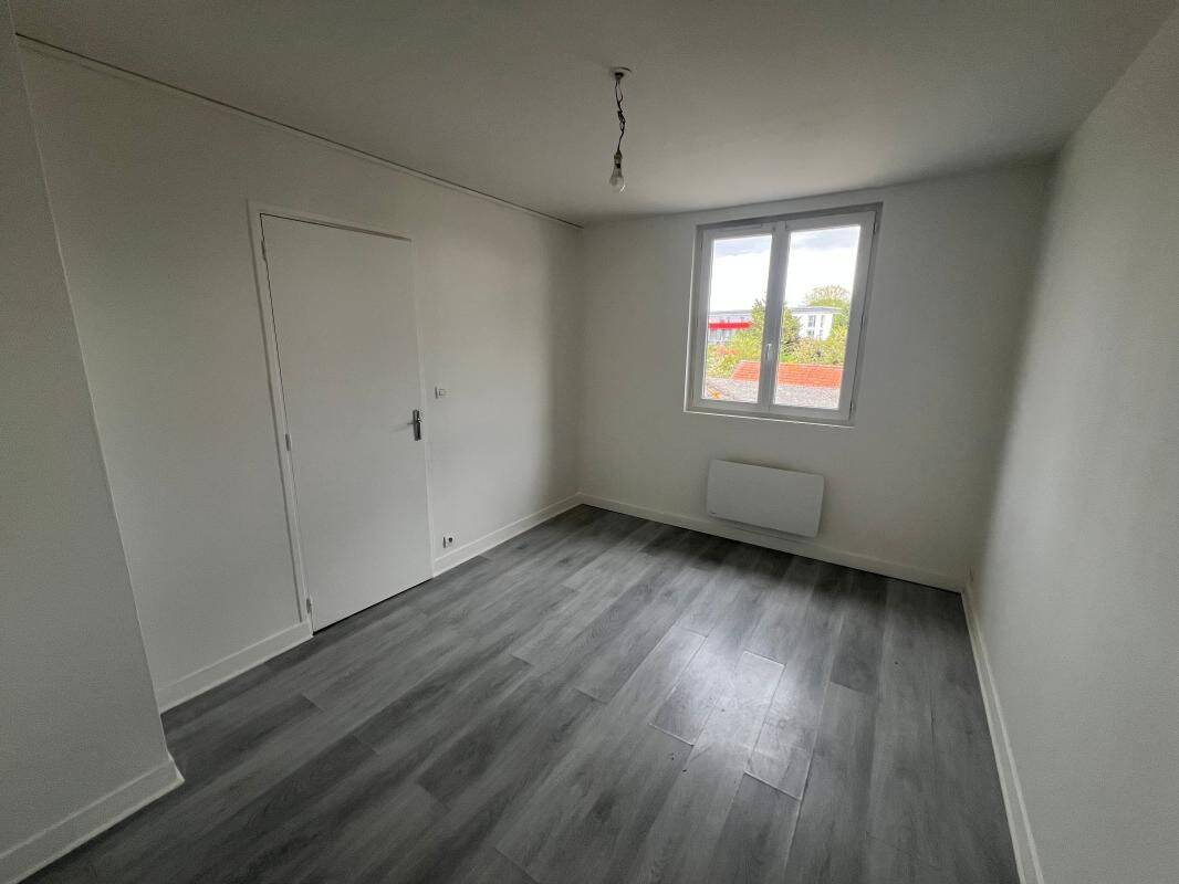 Appartement 2 pièces 50 m² · à Crépy-en-Valois · 49,5 m² · 654 €/mois
