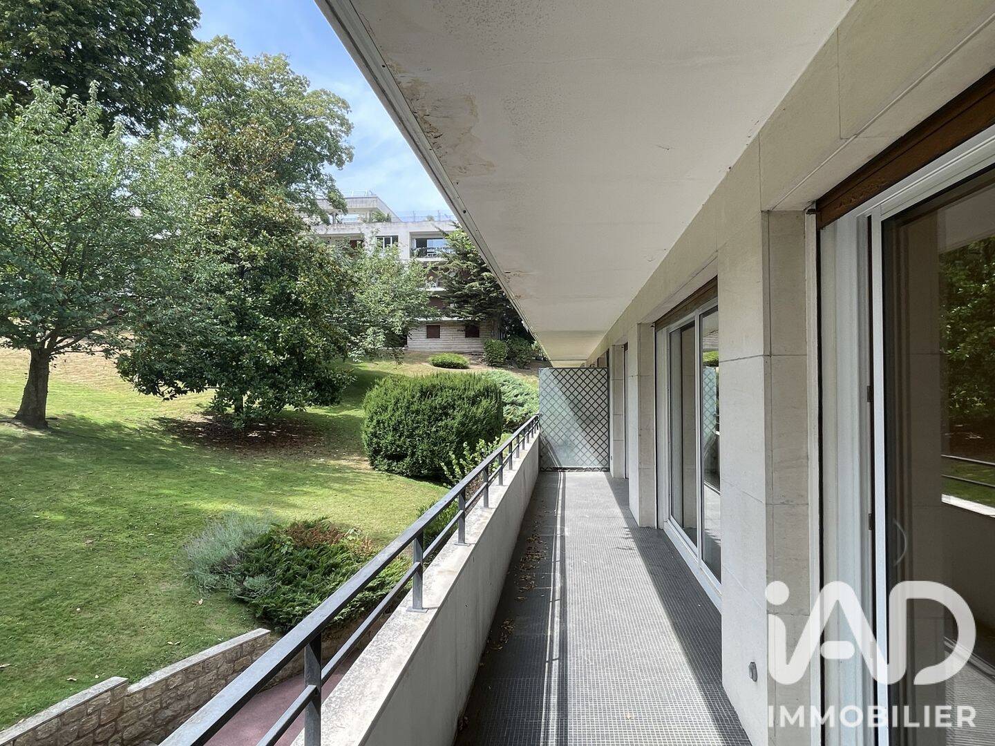 Appartement 4 pièces 147 m² · à Ville-d'Avray · 146,5 m² · 660 000 €