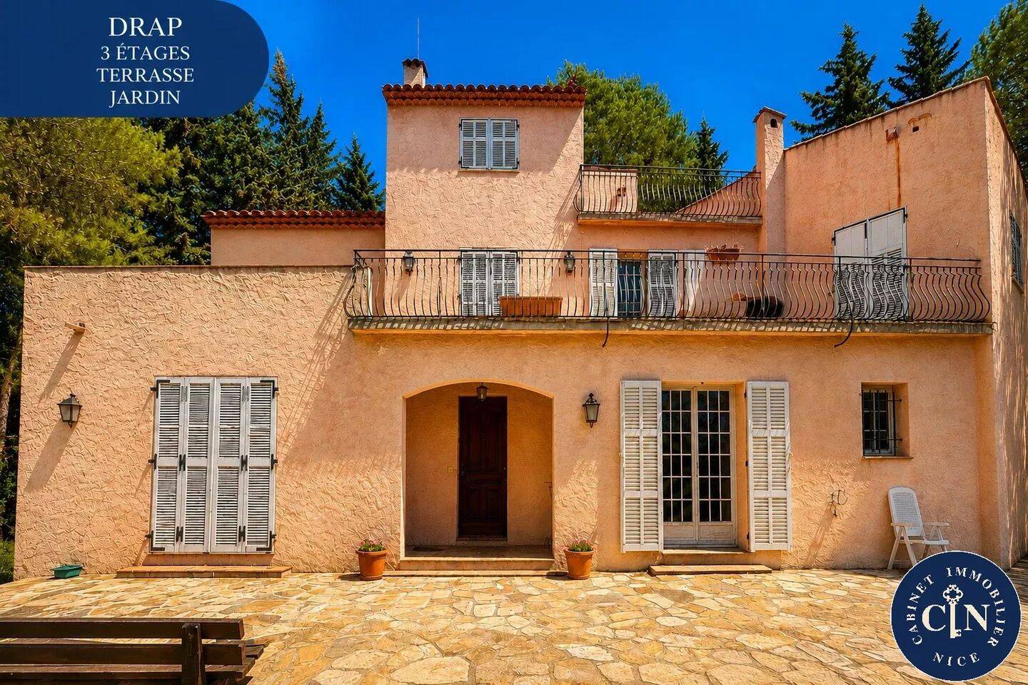 Maison 7 pièces 246 m² · à Drap · 246 m² · 720 000 €