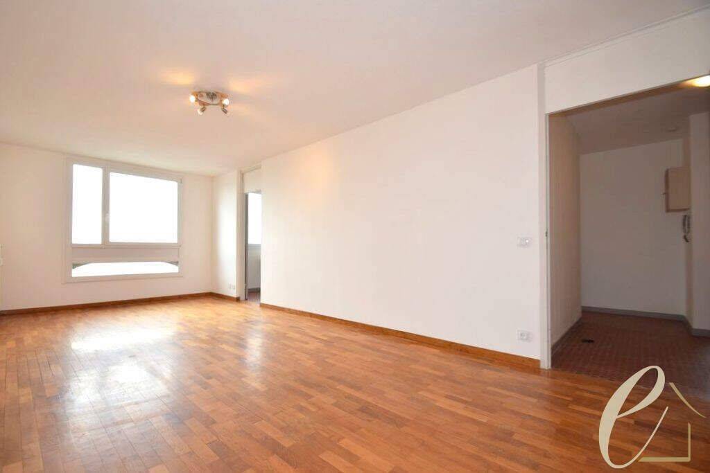 Appartement 4 pièces 82 m² · à Lyon 8ème Arrondissement · 81,7 m² · 1 177 €/mois