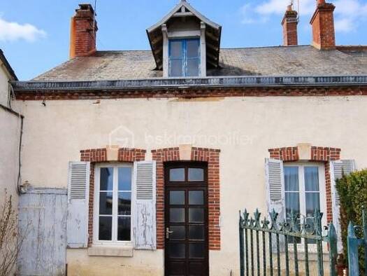 Maison à vendre 111 000 € 4 pièces 2 chambres 103 m² 948 m² de terrain Sainte-Geneviève-des-Bois 45230