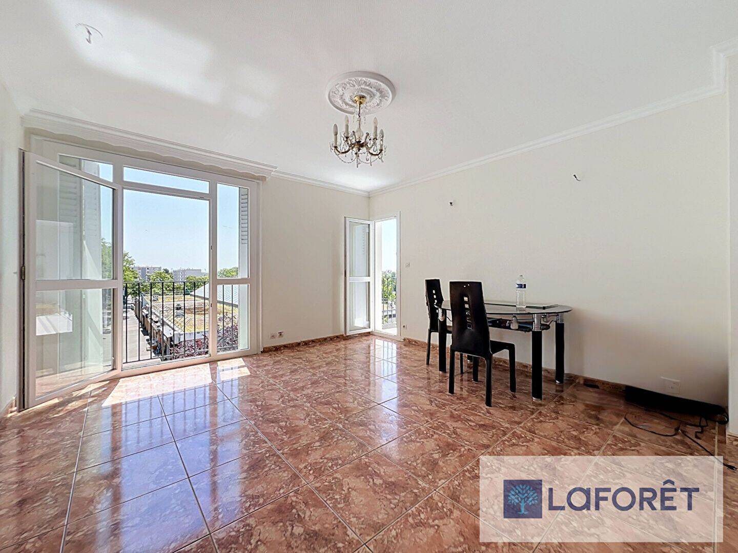 Appartement 4 pièces 74 m² · à Créteil · 74 m² · 222 000 €