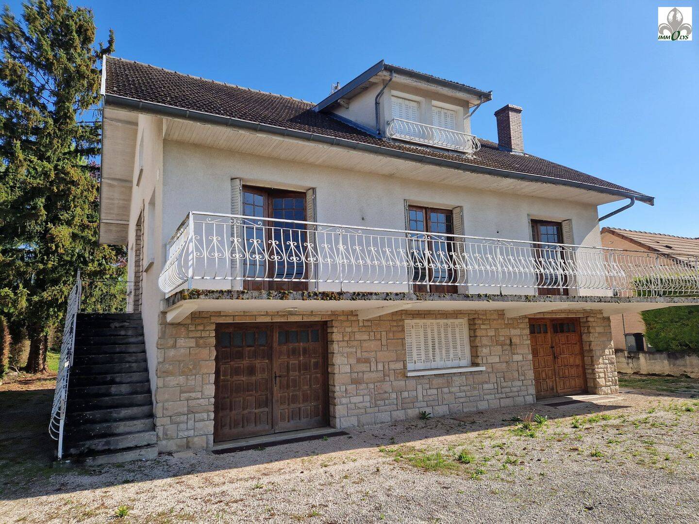 Maison 6 pièces 135 m² · à Beaune · 135 m² · 215 000 €