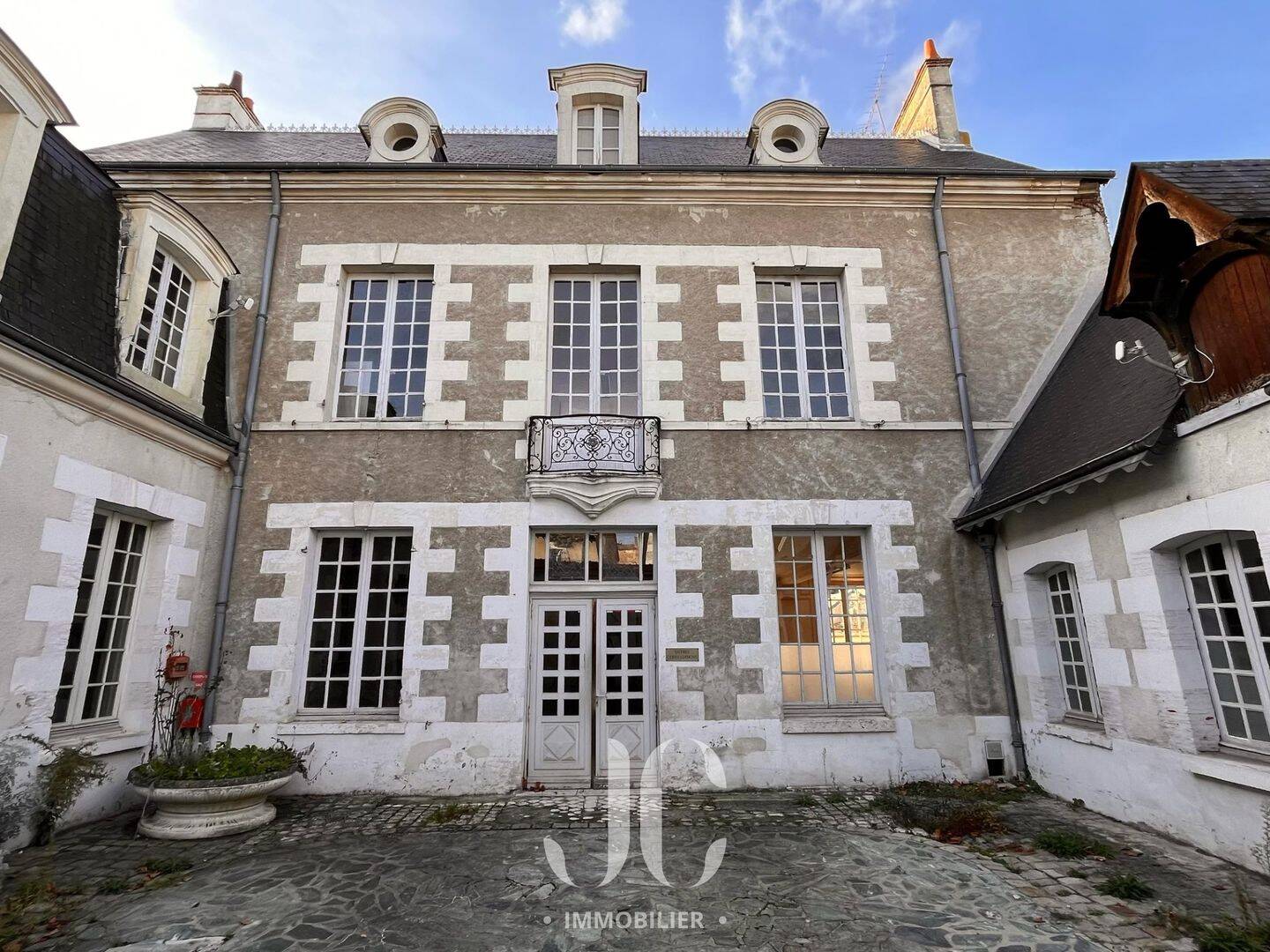 Maison 12 pièces 400 m² · à Romorantin-Lanthenay · 400 m² · 290 000 €