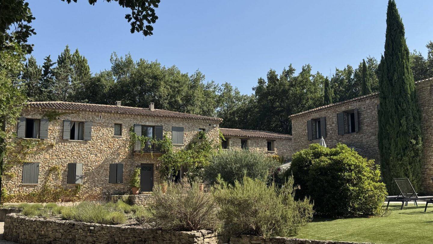 Maison 11 pièces 470 m² · à Gordes · 470 m² · 1 780 000 €