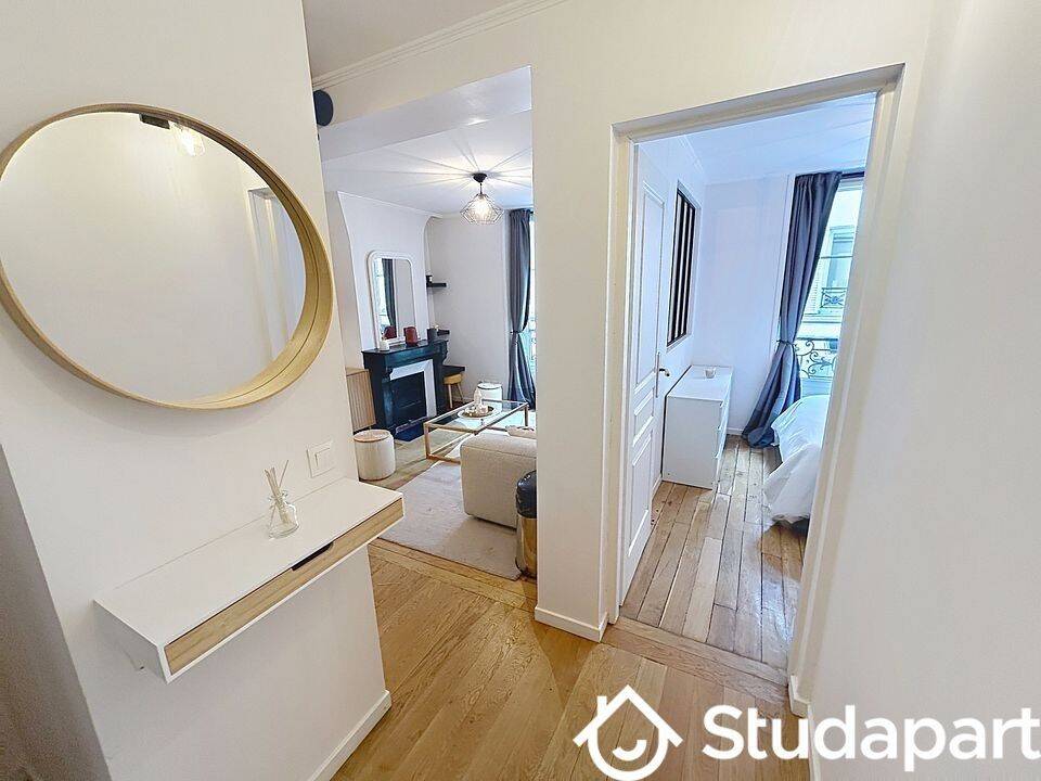 Appartement 2 pièces 33 m² · à Paris 17ème Arrondissement · 33 m² · 2 005 €