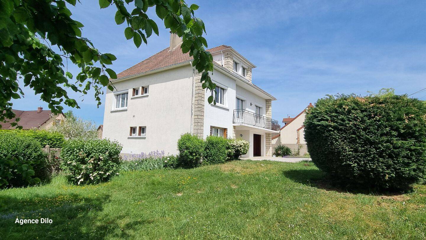 Maison 6 pièces 156 m² · à Cheny · 156 m² · 148 000 €