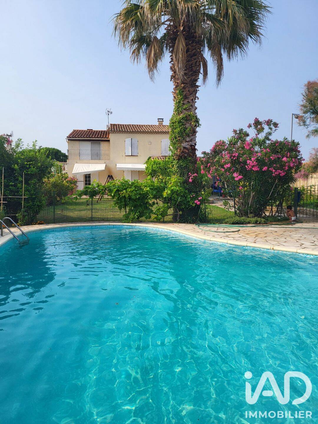 Maison 8 pièces 177 m² · à Tarascon · 177 m² · 349 000 €