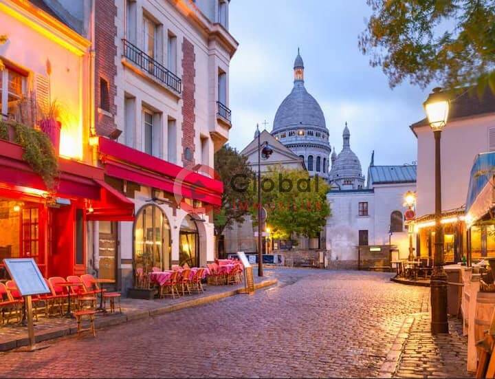 Appartement 5 pièces 125 m² · à Paris 18ème Arrondissement · 124,9 m² · 2 300 000 €