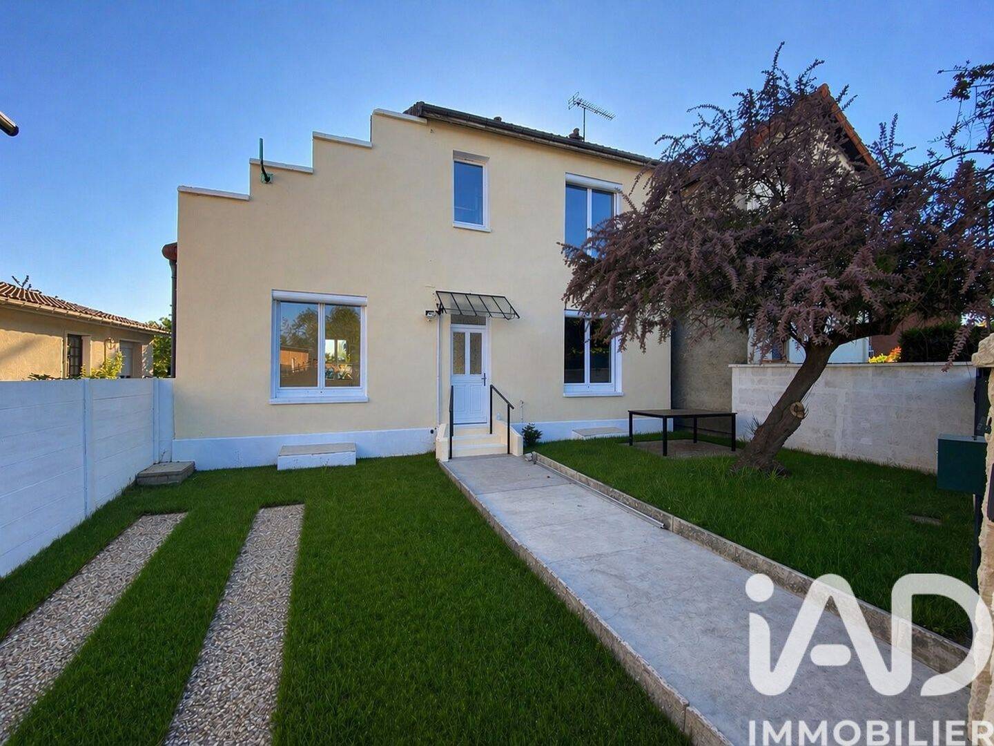 Maison 5 pièces 116 m² · à Sainte-Savine · 116 m² · 259 950 €