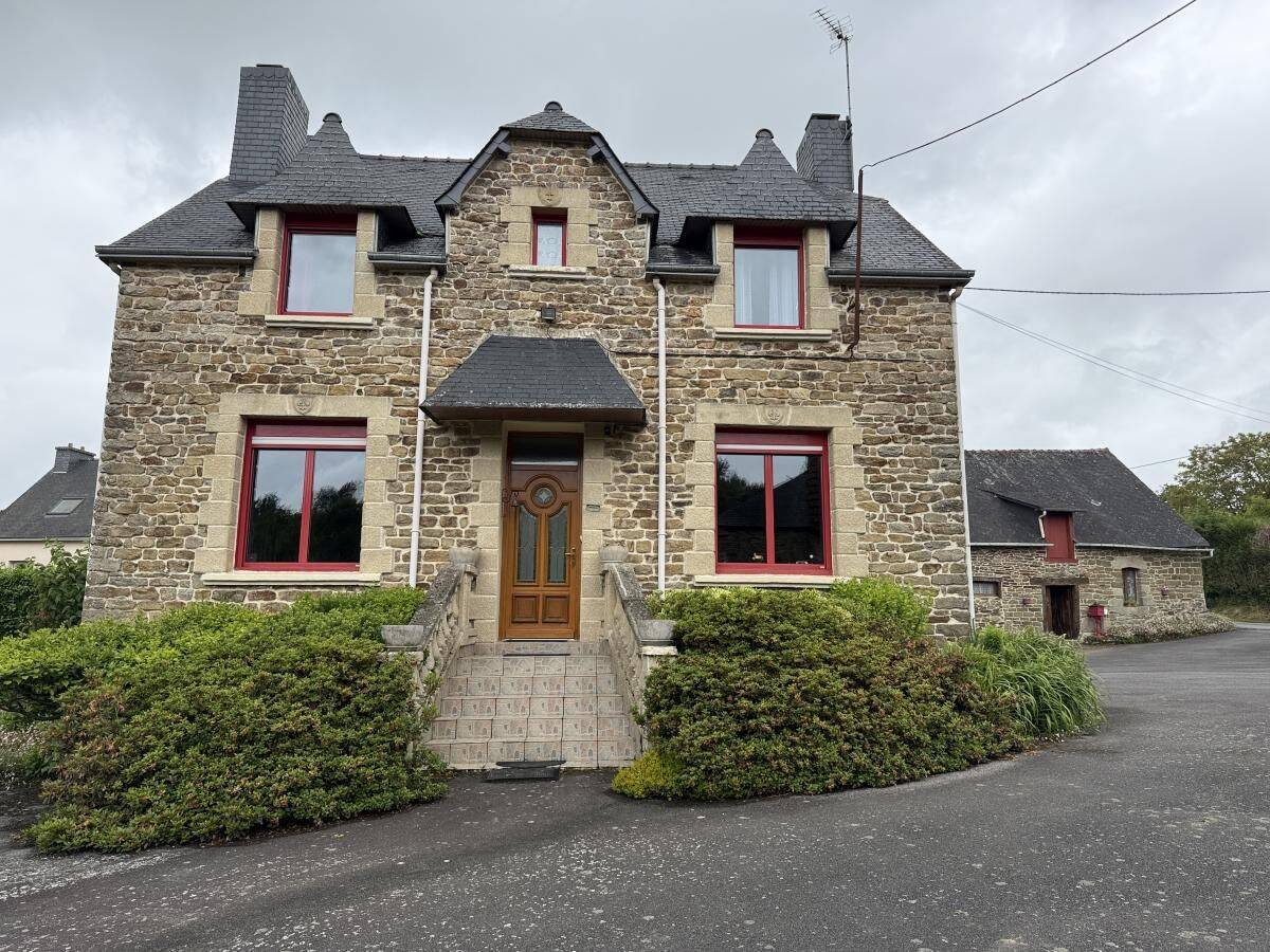 Maison 1 pièce 135 m² · à La Ferrière · 135 m² · 296 457 €