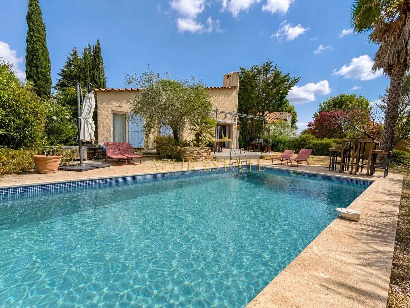 Maison 6 pièces 154 m² · à Villeneuve-Loubet · 154,3 m² · 949 000 €