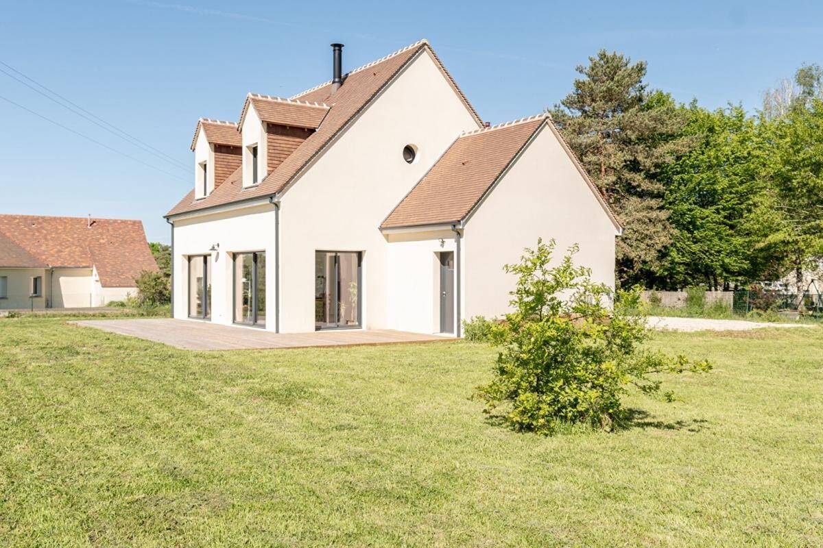 Maison 4 pièces 114 m² · à Mont-près-Chambord · 113,6 m² · 299 000 €