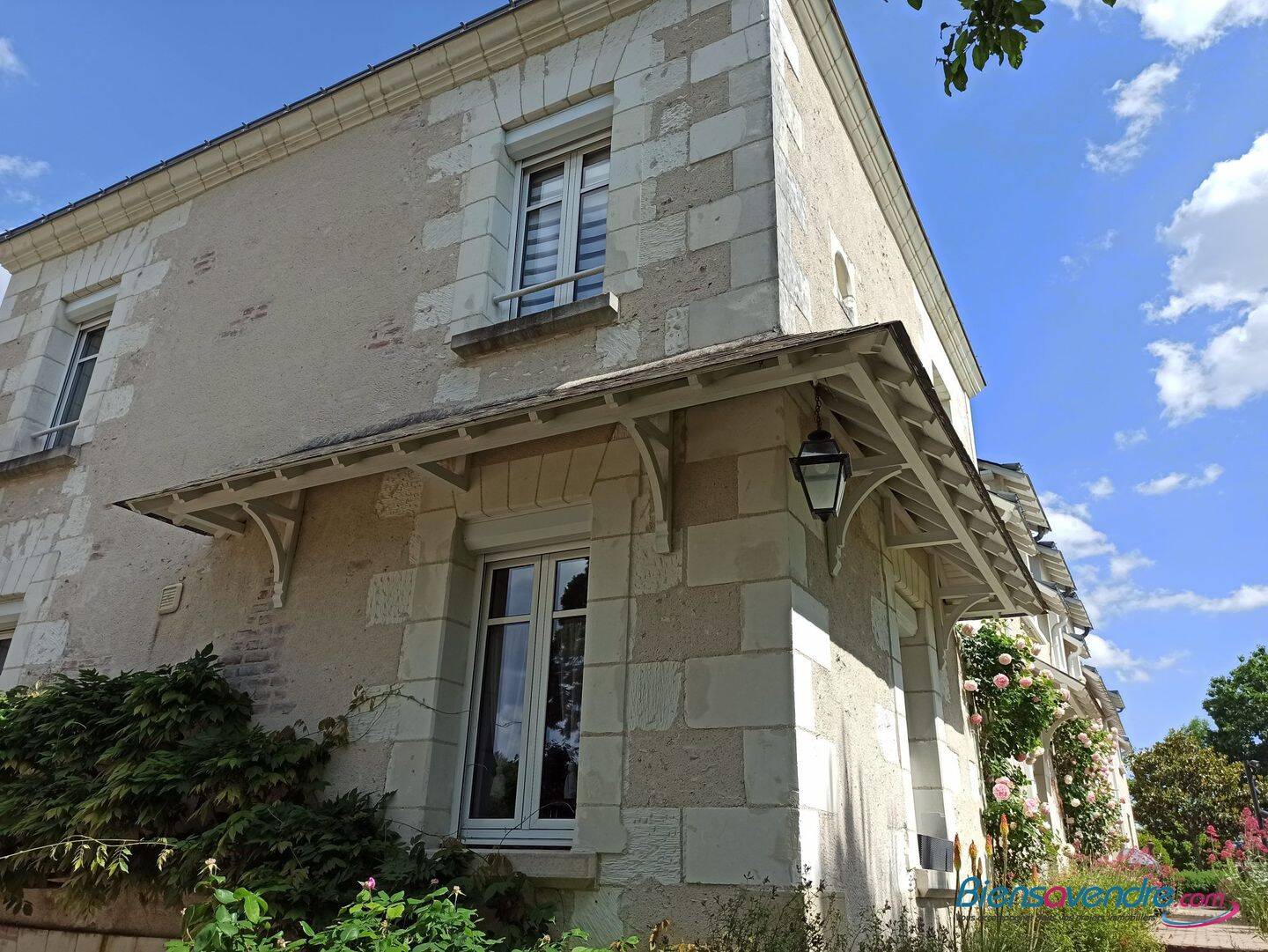 Maison 11 pièces 360 m² · à Montbazon · 360 m² · 890 000 €
