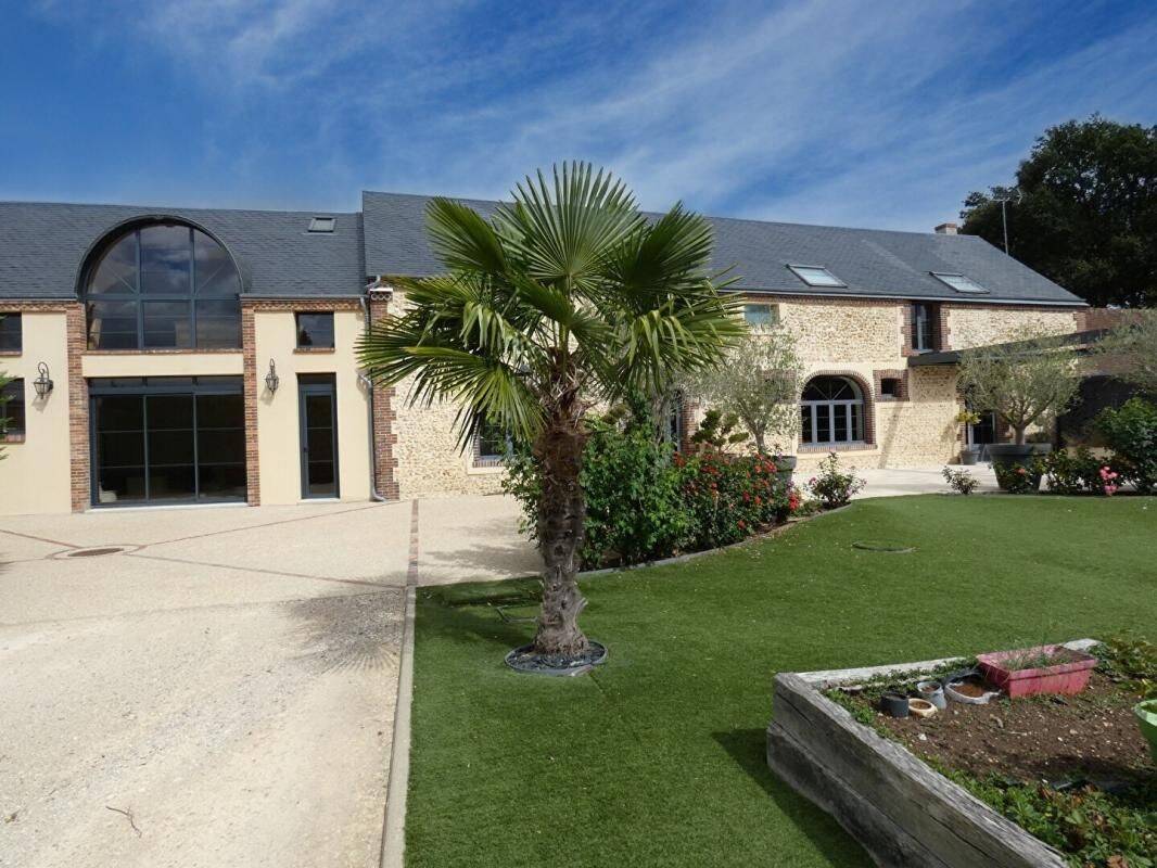 Maison 8 pièces 300 m² · à Marcilly-la-Campagne · 300 m² · 895 000 €