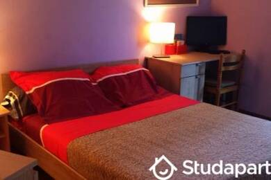 Appartement à louer 450 € 1 pièce 12 m² RDC disponible à partir du 01/06/2025 Chemin Vert-Europe Reims 51100