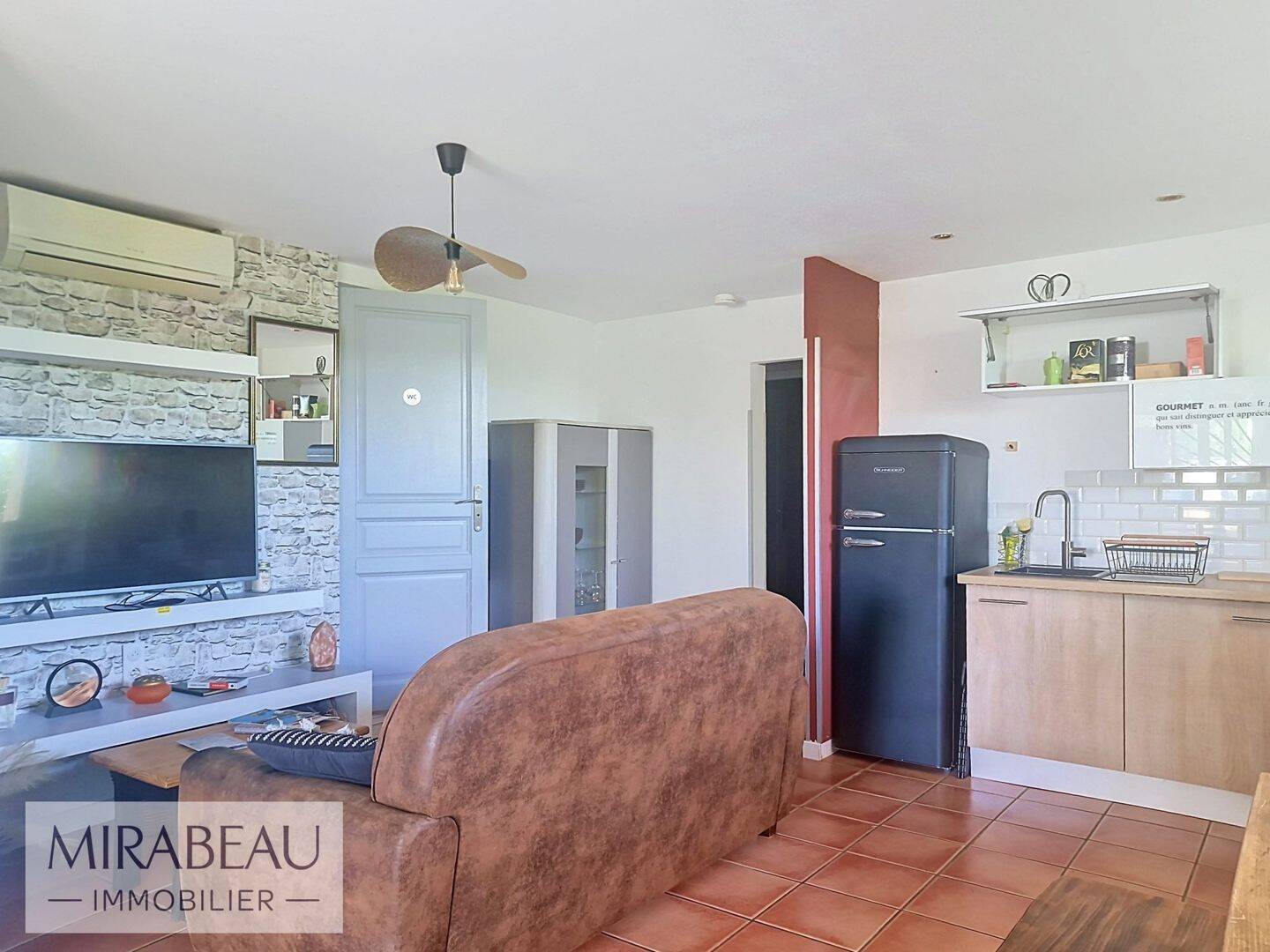 Appartement 3 pièces 51 m² · à Peypin-d'Aigues · 51,3 m² · 800 €