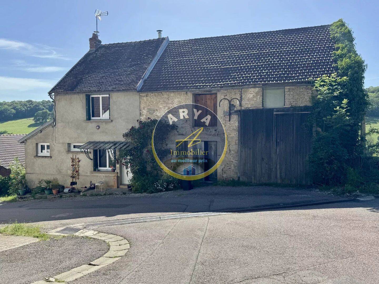 Maison 5 pièces 95 m² · à Saint-Mesmin · 95 m² · 160 000 €