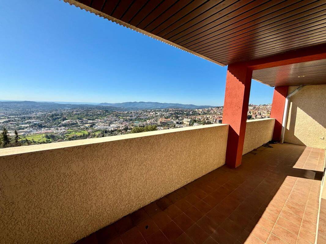 Appartement 4 pièces 135 m² · à Grasse · 135 m² · 279 000 €