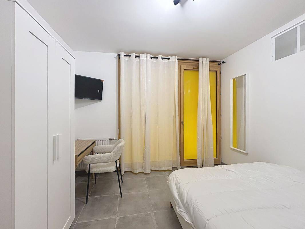 Appartement 1 pièce 69 m² · à Annemasse · 69 m² · 680 €
