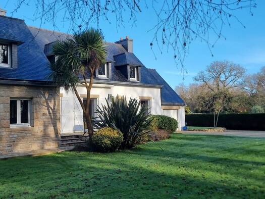 Maison à vendre 689 070 € 8 pièces 4 chambres 183 m² 2 200 m² de terrain Riec-sur-Belon 29340
