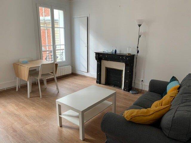 Appartement 2 pièces 43 m² · à Paris 7ème Arrondissement · 43 m² · 1 613 €