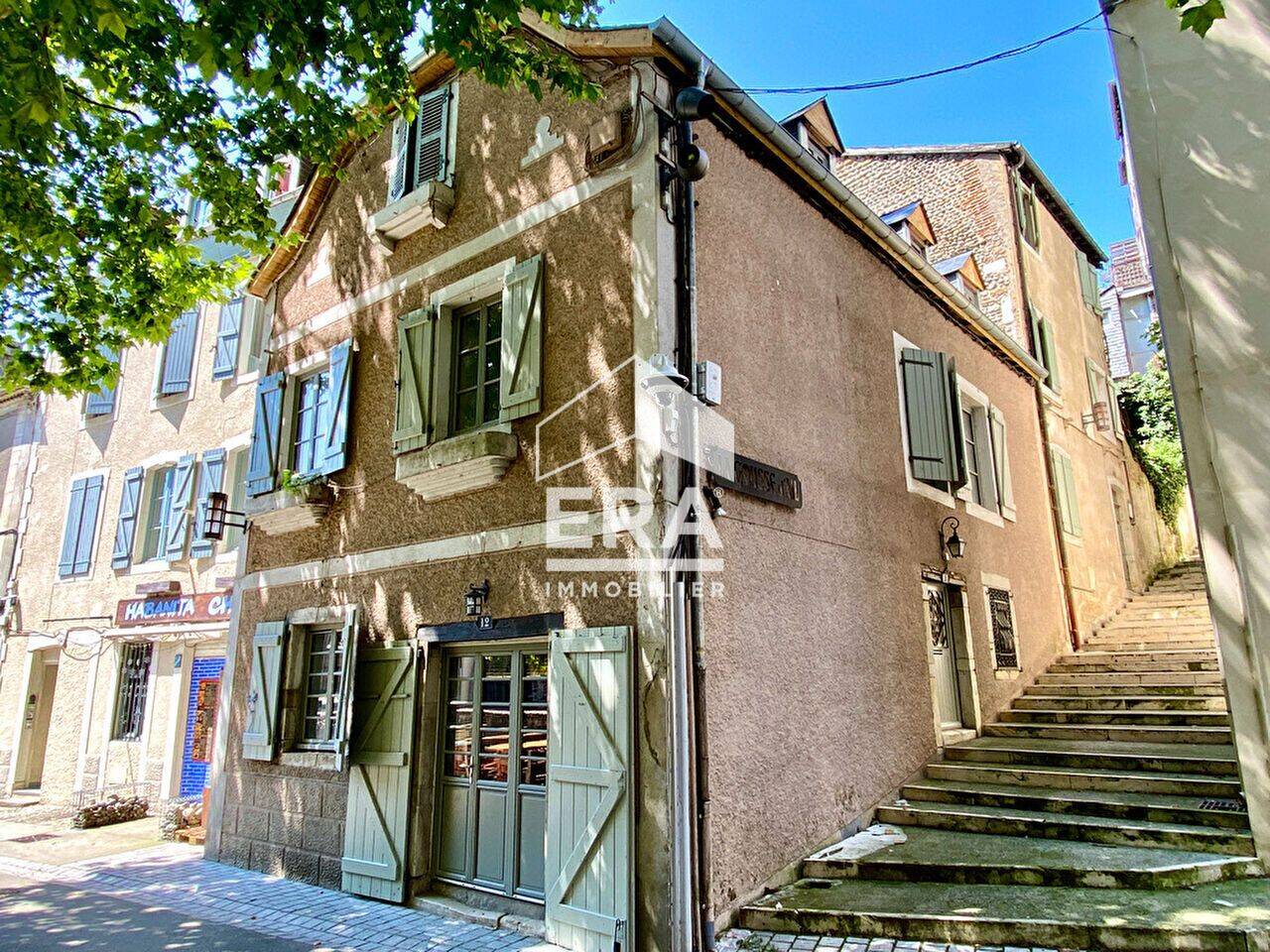 Maison 6 pièces 132 m² · à Pau · 132 m² · 1 700 €