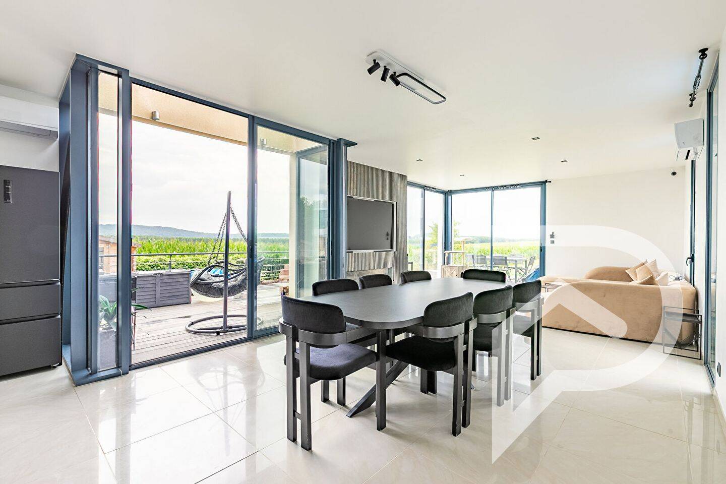 Maison 7 pièces 180 m² · à Compiègne · 180 m² · 585 000 €