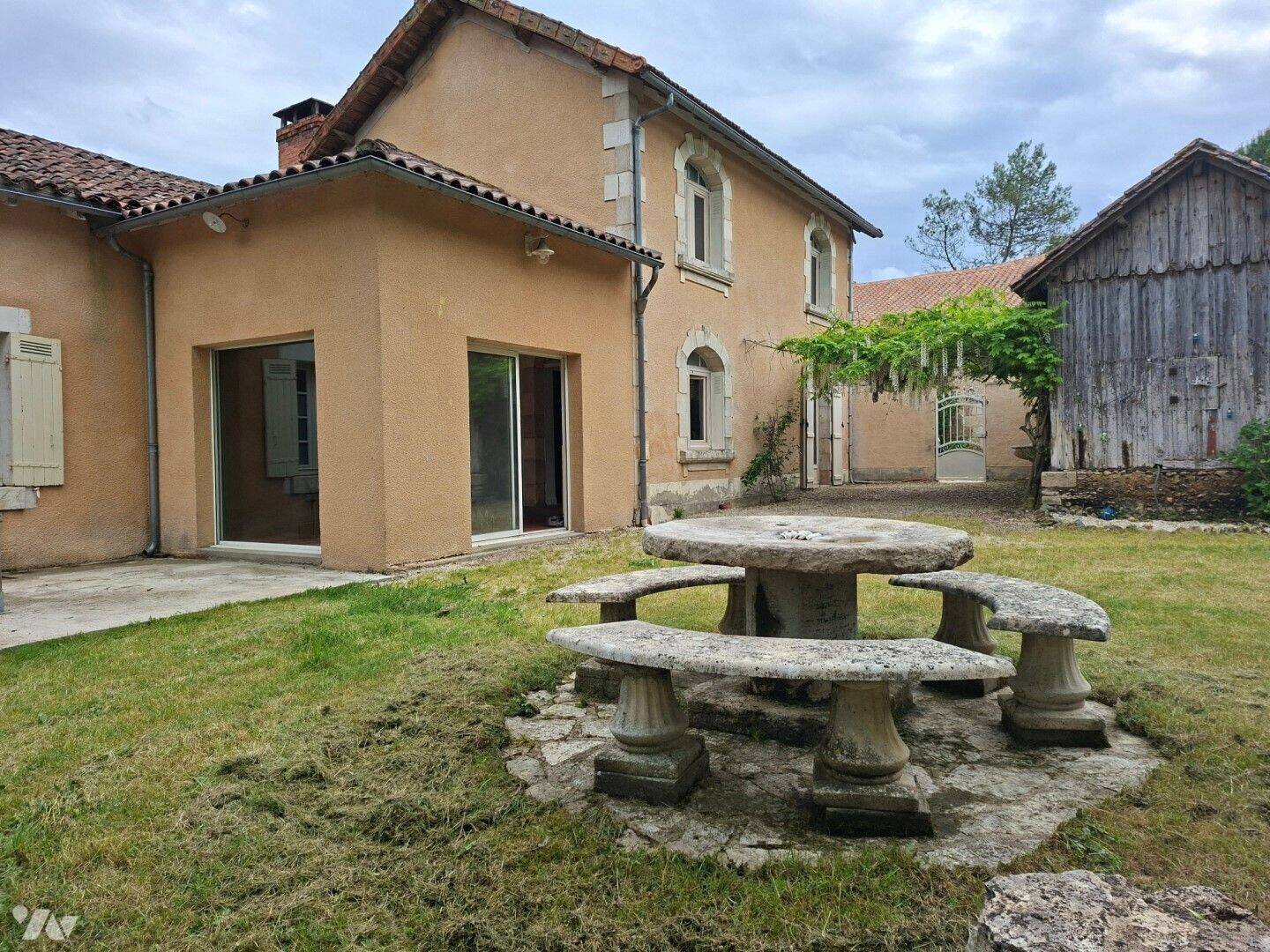 Maison 7 pièces 148 m² · à Manzac-sur-Vern · 148 m² · 319 000 €