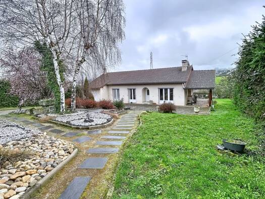 Maison à vendre 315 000 € 4 pièces 3 chambres 106,2 m² 2 016 m² de terrain Zone Periurbaine Monistrol-sur-Loire 43120