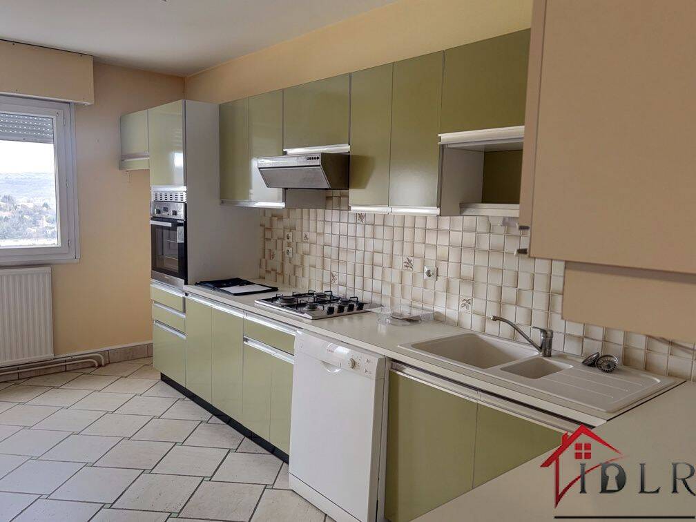 Appartement 5 pièces 82 m² · à Dijon · 82 m² · 140 000 €