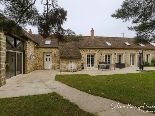 Maison à vendre 359 000 € 6 pièces 3 chambres 210 m² 1 260 m² de terrain Perceneige 89260