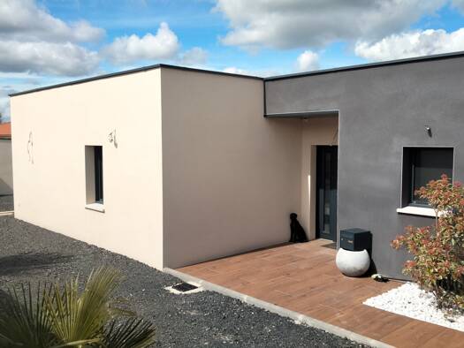 Villa à vendre 520 000 € 8 pièces 4 chambres 216,2 m² 623 m² de terrain Feurs 42110