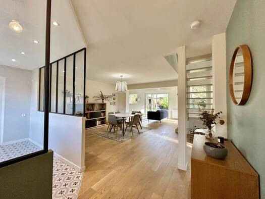 Maison à vendre 460 000 € 6 pièces 4 chambres 130 m² 476 m² de terrain Nord Ouest Sautron 44880