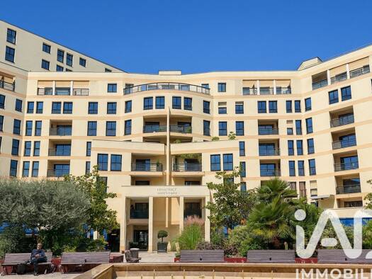 Appartement à vendre 595 000 € 3 pièces 2 chambres 67 m² RDC/5 Georges Pompidou Levallois-Perret 92300