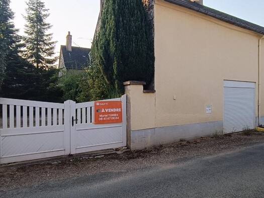 Maison à vendre 161 200 € 5 pièces 4 chambres 203 m² 714 m² de terrain Villabon 18800