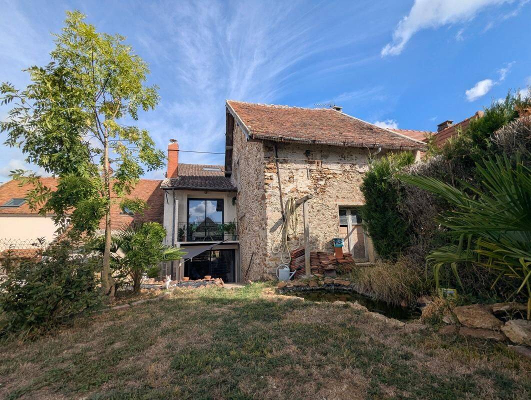 Maison 4 pièces 100 m² · à Rozay-en-Brie · 100 m² · 235 000 €