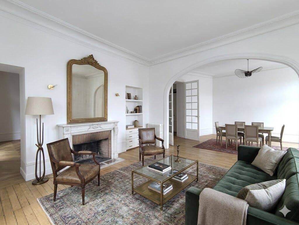 Appartement 5 pièces 181 m² · à Nantes · 181,4 m² · 2 350 €/mois
